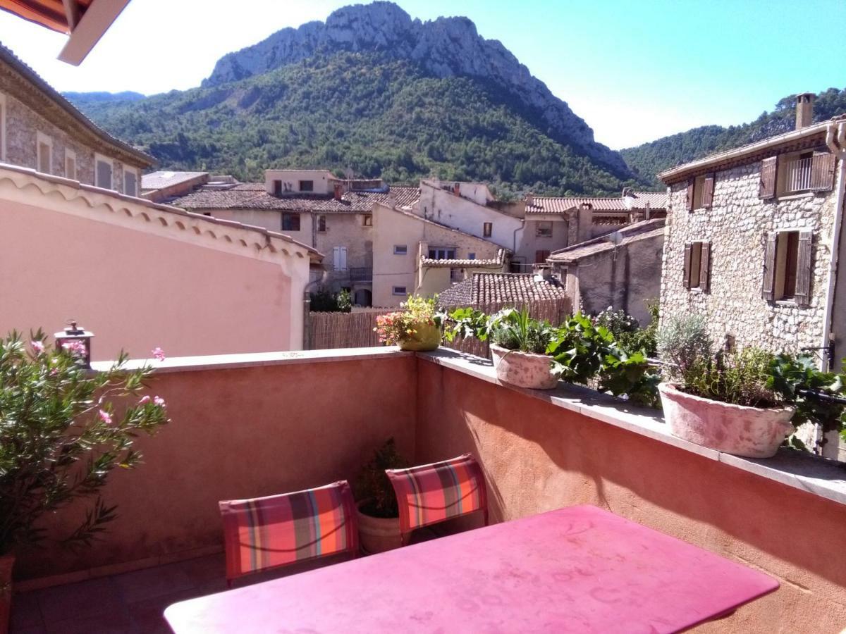 La Maison Derriere La Fontaine Buis-les-Baronnies Kültér fotó