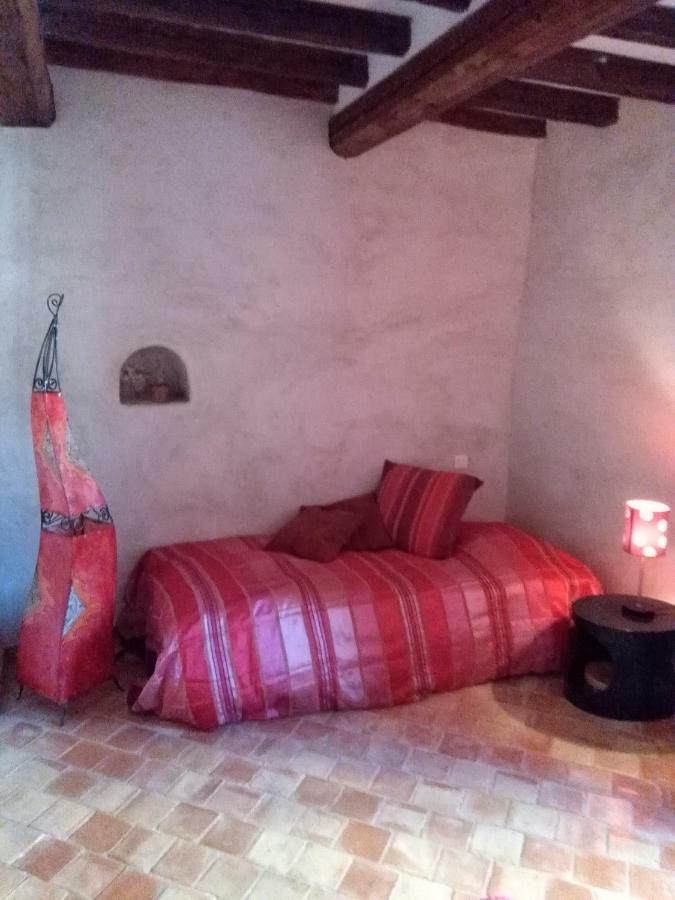 La Maison Derriere La Fontaine Buis-les-Baronnies Kültér fotó